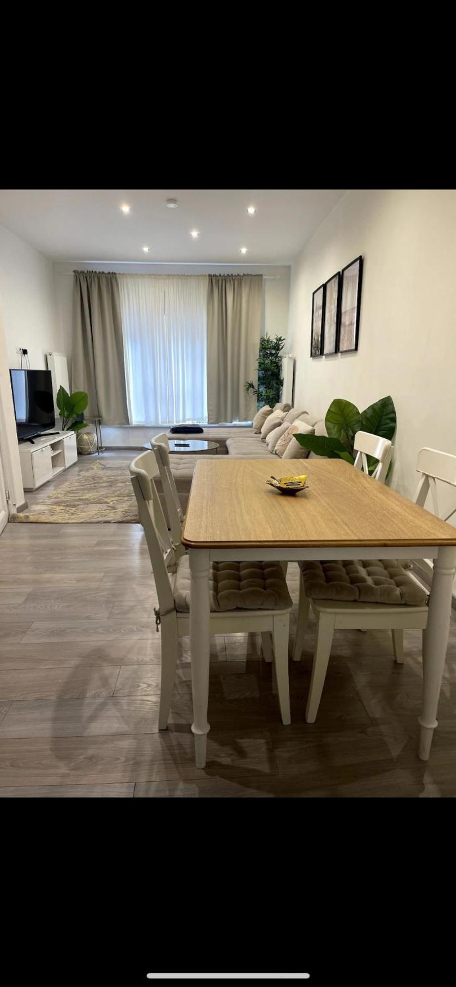 Appartement Spacieux Avec Terrasse Et Garage Prive Brussel Buitenkant foto